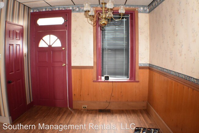 Building Photo - 3 br, 1 bath House - 16 York Street
