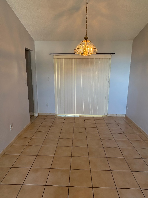 Building Photo - 4816 Miranda Cir