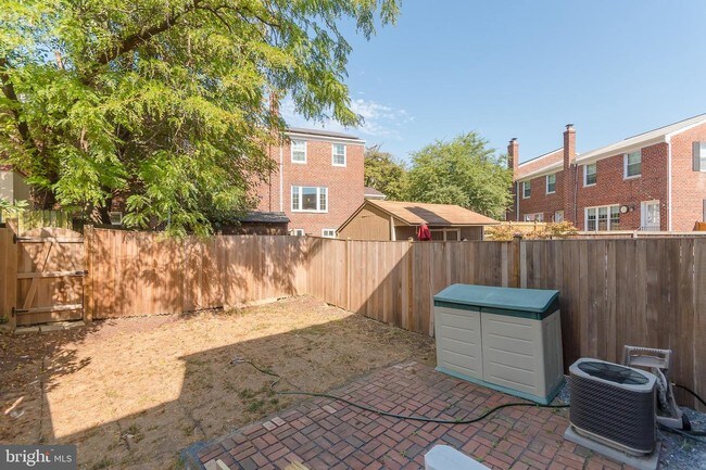 Building Photo - 46 Ancell St