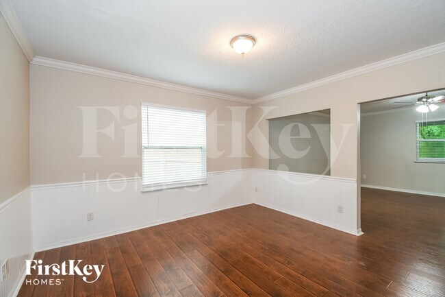 Foto del edificio - 10280 Magnolia Hills Dr