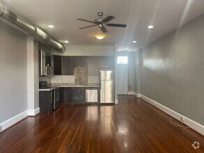 Building Photo - 524 2nd St