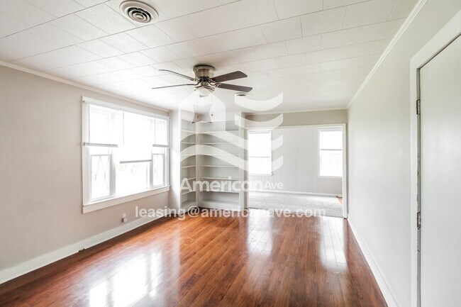 Foto del edificio - 2224 Harding Rd