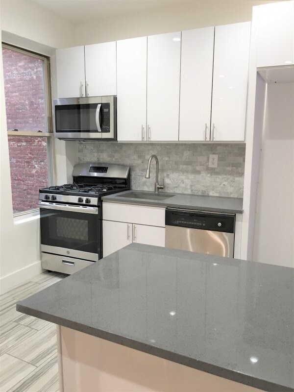 Primary Photo - 539 W 155th St