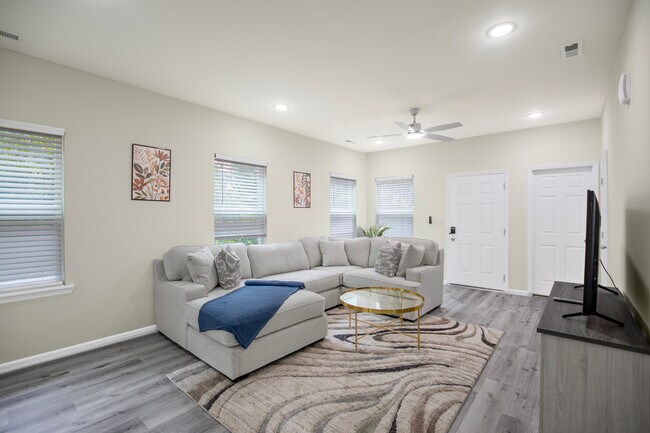 Photo - 13713 William Stowe Dr House