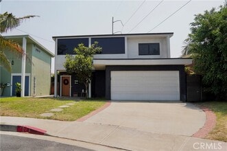 Building Photo - 710 W Spruce Ave