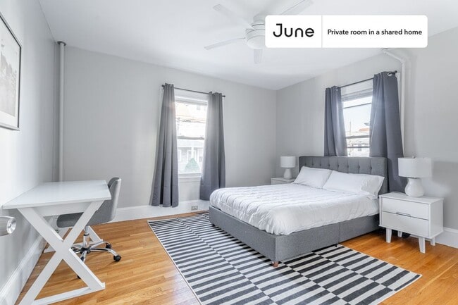 Building Photo - Room in Shared 3 bed/1 bath home