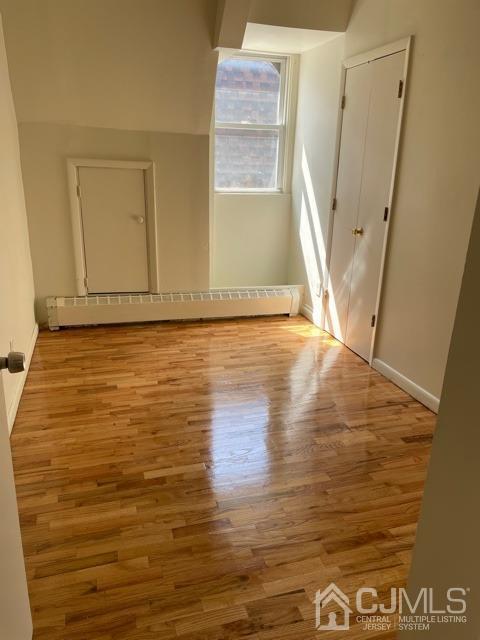 Building Photo - 28 Remsen Ave