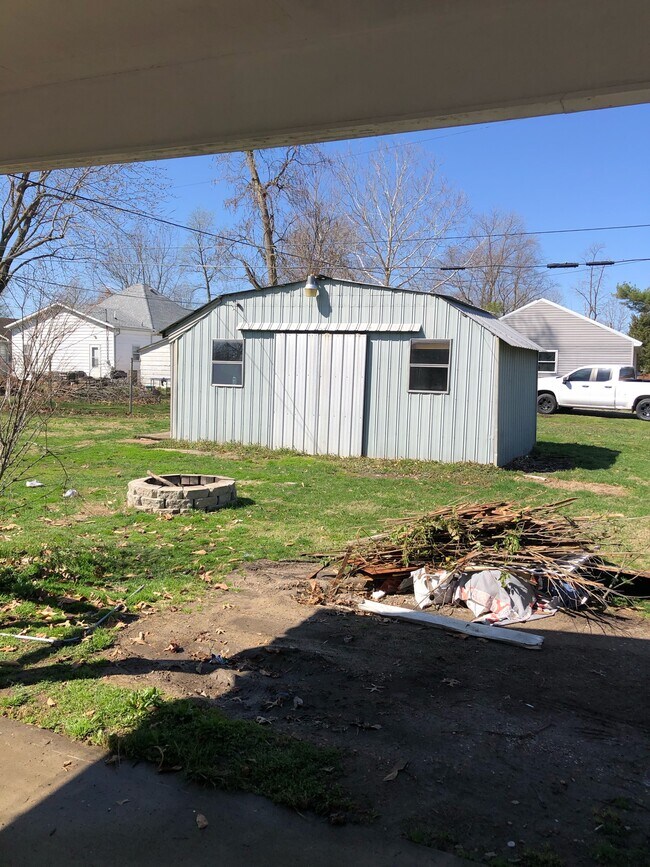 401 S 24th St, Herrin, IL 62948 House Rental in Herrin, IL