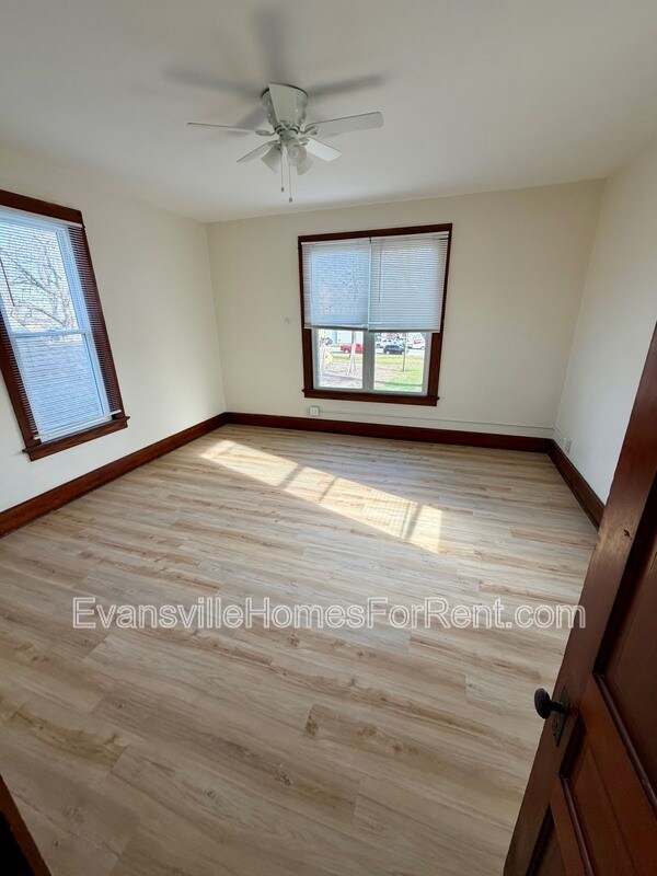 Foto del edificio - 504 Casselberry Ave