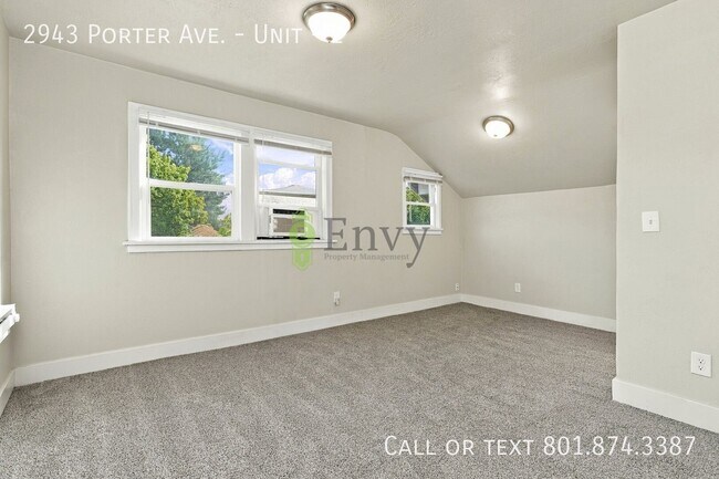 Foto del edificio - 2943 Porter Ave