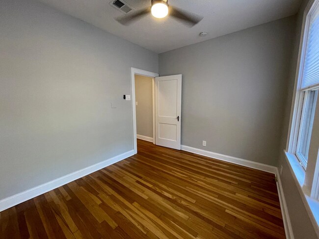 Building Photo - 1106 Woodland Ave