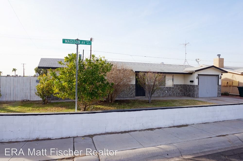 Primary Photo - 4 br, 2 bath House - 2784 S Madison Ave