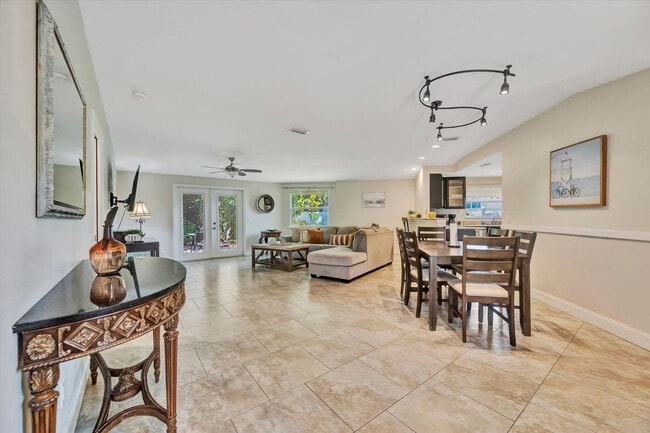 Foto del edificio - 2529 Croton Ave