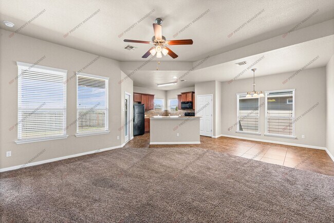 Foto del edificio - 8103 Redbrush