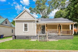 Building Photo - 2214 Nissen Ave