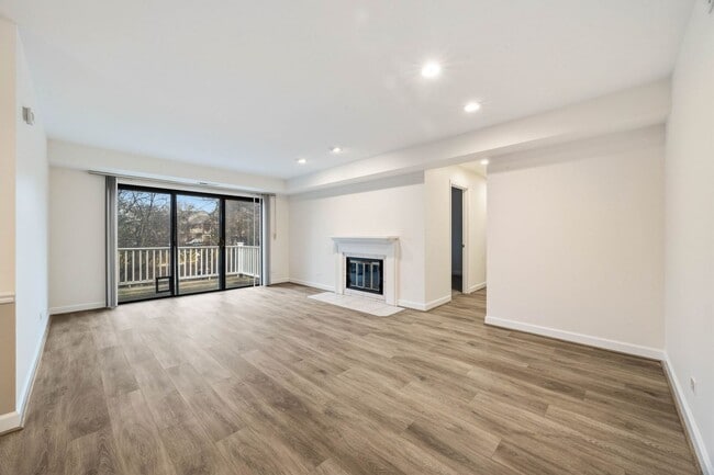 Foto del edificio - 0N024 Ambleside Dr