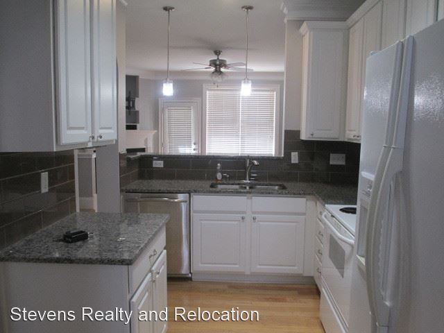 Building Photo - 2 br, 2.5 bath House - 8213 City Loft