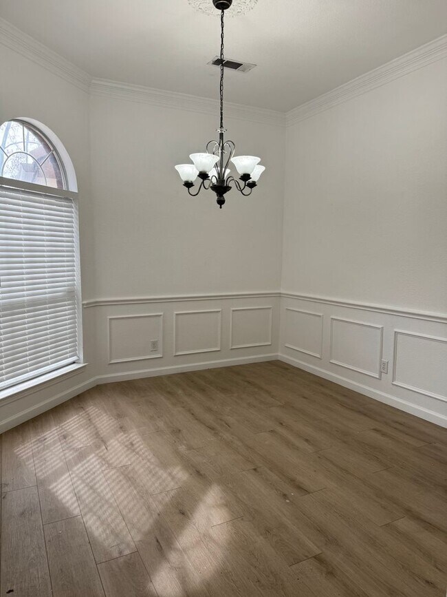 Building Photo - Fantastic 3 Bed, 2 Bath Home in Arlington ...