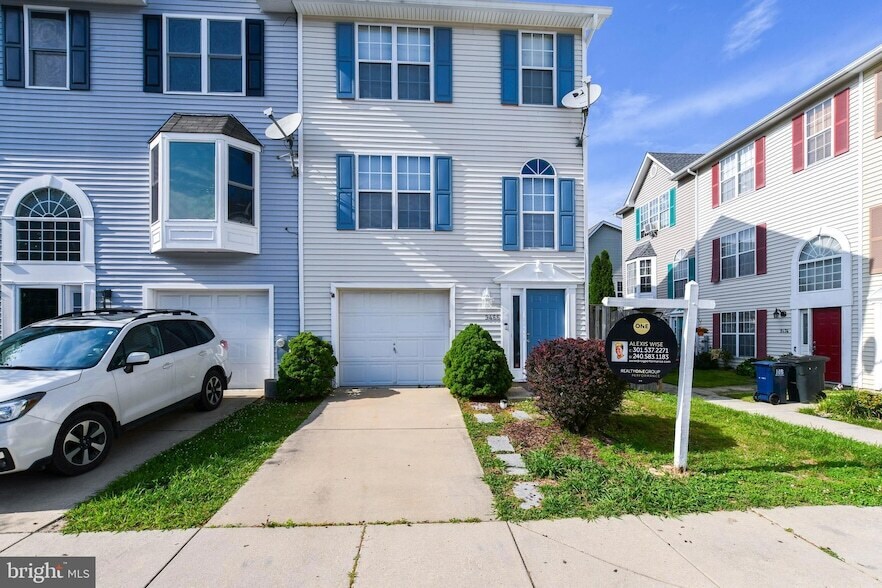 Foto principal - 9466 Sea Breeze Ct