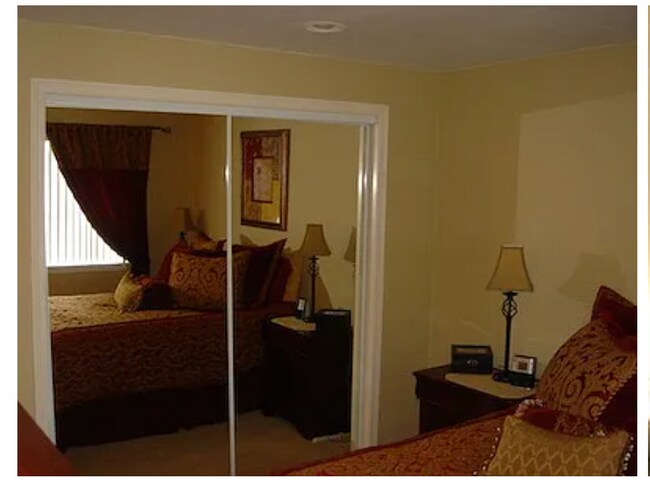 Foto del edificio - 2264 Maplewood Dr S