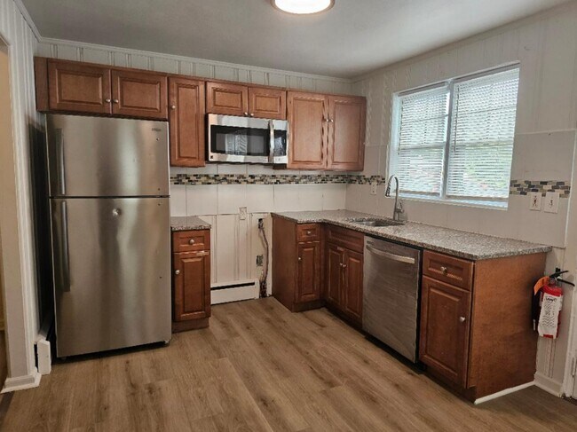 Foto del edificio - 1656 Pennington Rd