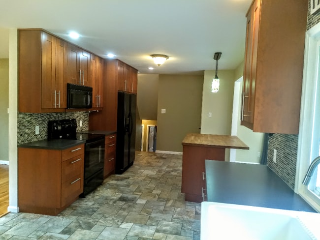 Building Photo - 16351 Petro Dr