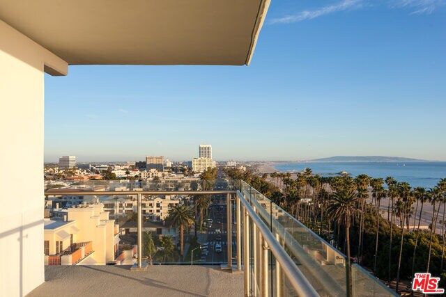 Building Photo - 535 Ocean Ave