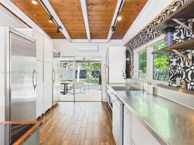 Foto del edificio - 1632 SW 28th Ave