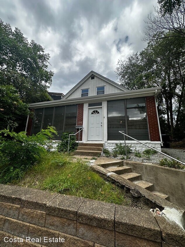 Primary Photo - 4 br, 1.5 bath House - 120 Parkfield