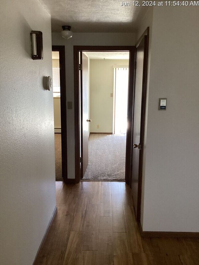 Foto del edificio - Cute 2 Bedroom WITH Attached Garage in Loveland!