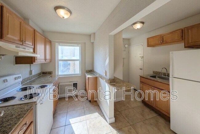 Foto del edificio - 225 15th Ave N