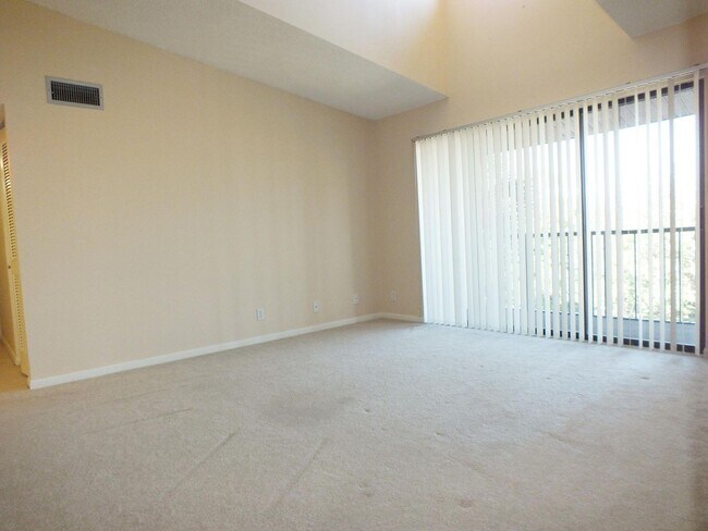 Foto del edificio - 819 Sky Pine Way