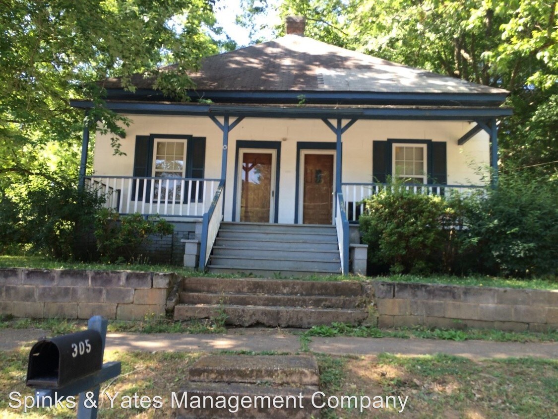 305 Askew Ave, Hogansville, GA 30230 Condo for Rent in Hogansville, GA