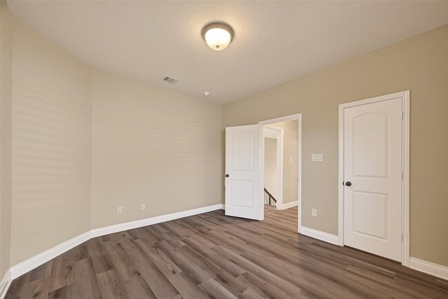 Foto del edificio - 2530 River Ridge