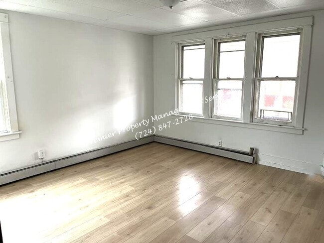 Building Photo - 1206 9th Ave
