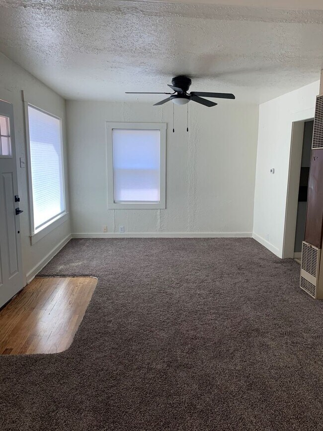 Foto del edificio - Clean 2 bedroom home