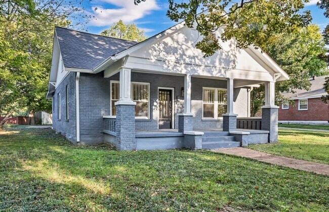 Foto del edificio - Totally Renovated Bungalow