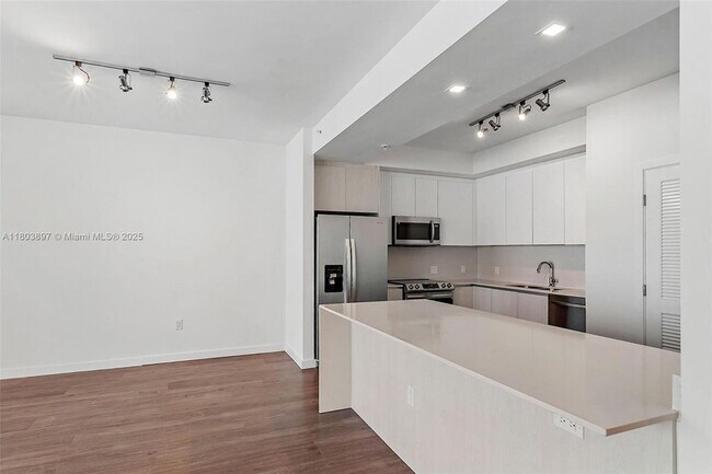 Foto del edificio - 1500 Bay Rd