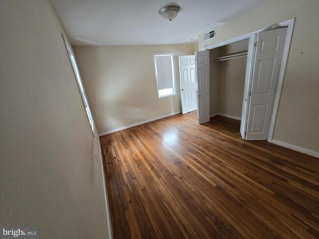 Foto del edificio - 722 Church Hill Rd