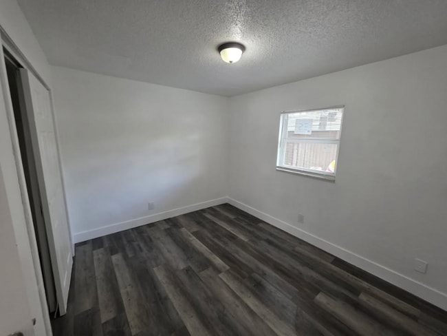 Building Photo - 2708 Broadway