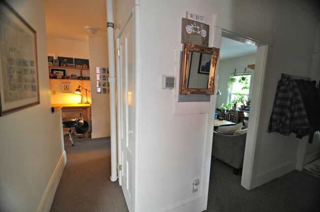 Building Photo - 33 St Paul St