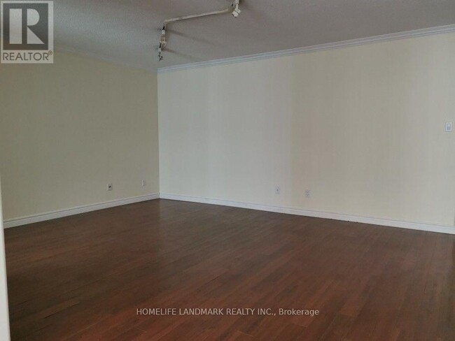 Building Photo - 633-1633 Bay St.