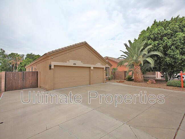 Foto del edificio - 9229 W Yukon Dr