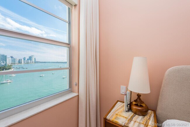 Foto del edificio - 16 Island Ave