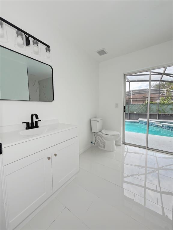 Foto del edificio - 303 Silk Oak Dr