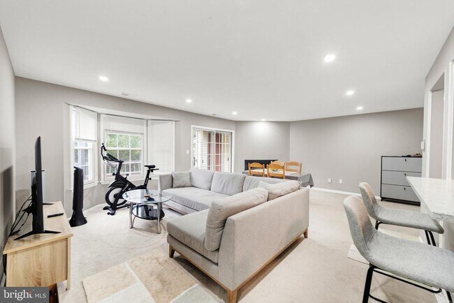 Foto del edificio - 206 Salem Ct