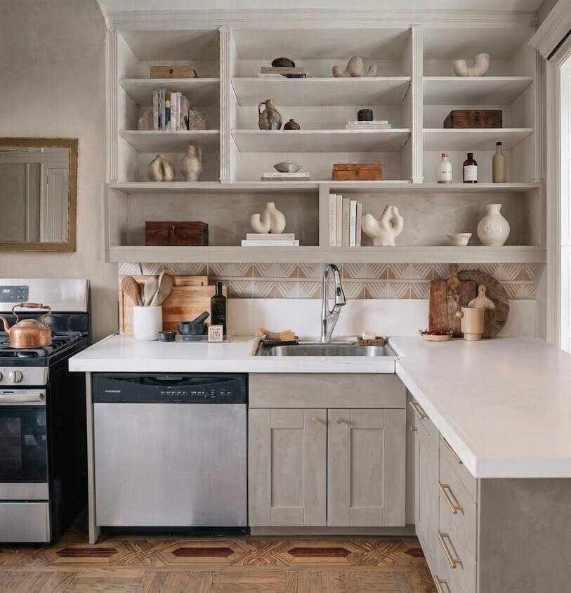 Building Photo - 164 W 88th St