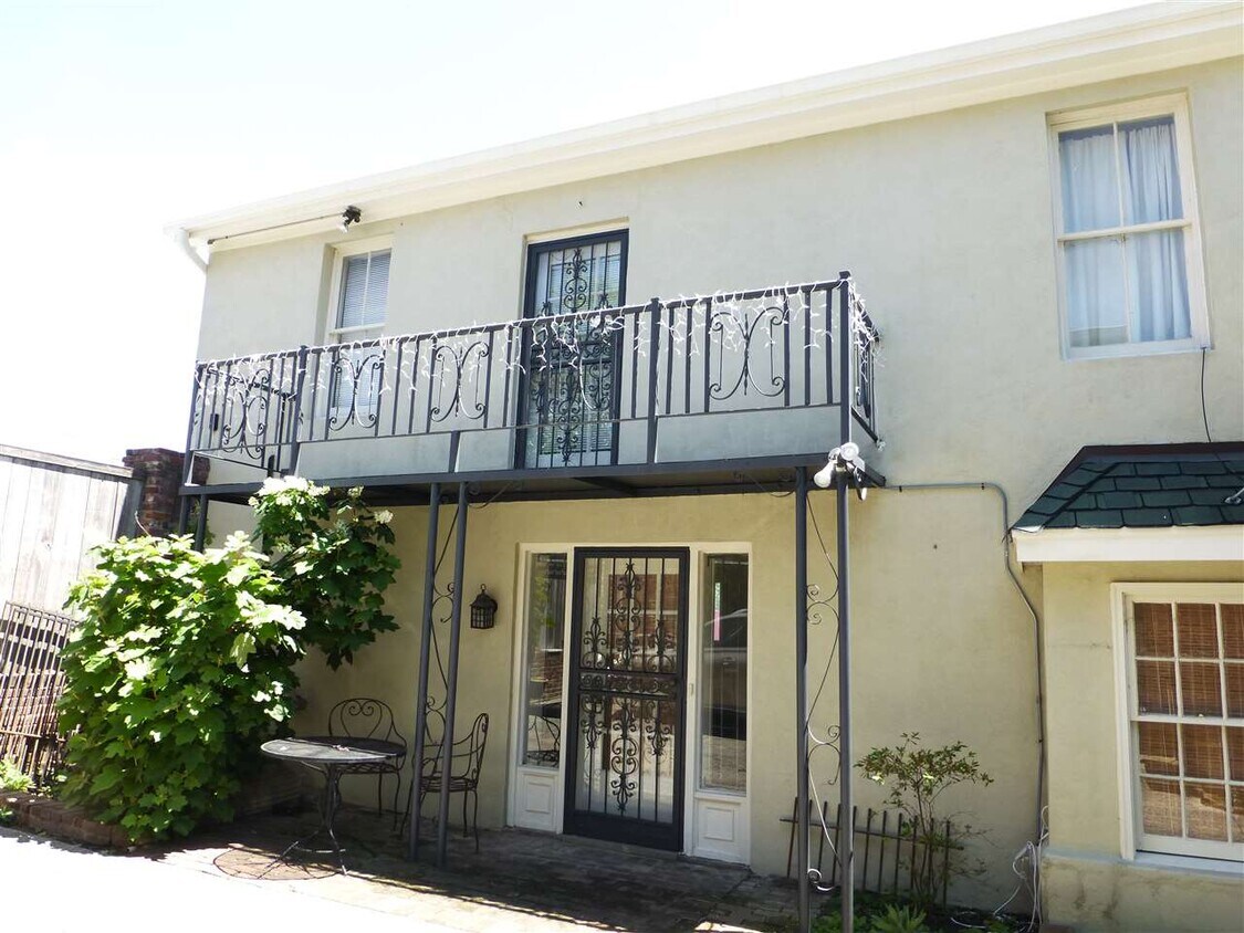 Primary Photo - 66 E Pontotoc Ave