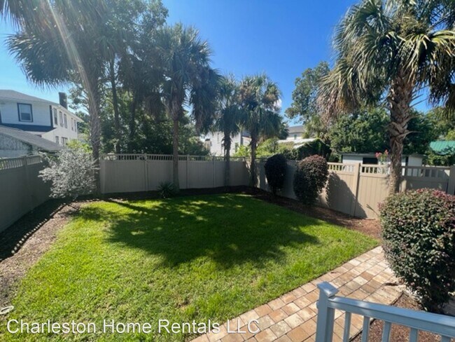Foto del edificio - 2 br, 2.5 bath House - 69 Maple St