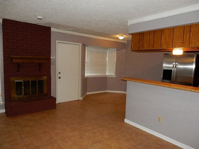 Building Photo - 13448 Castilian Dr